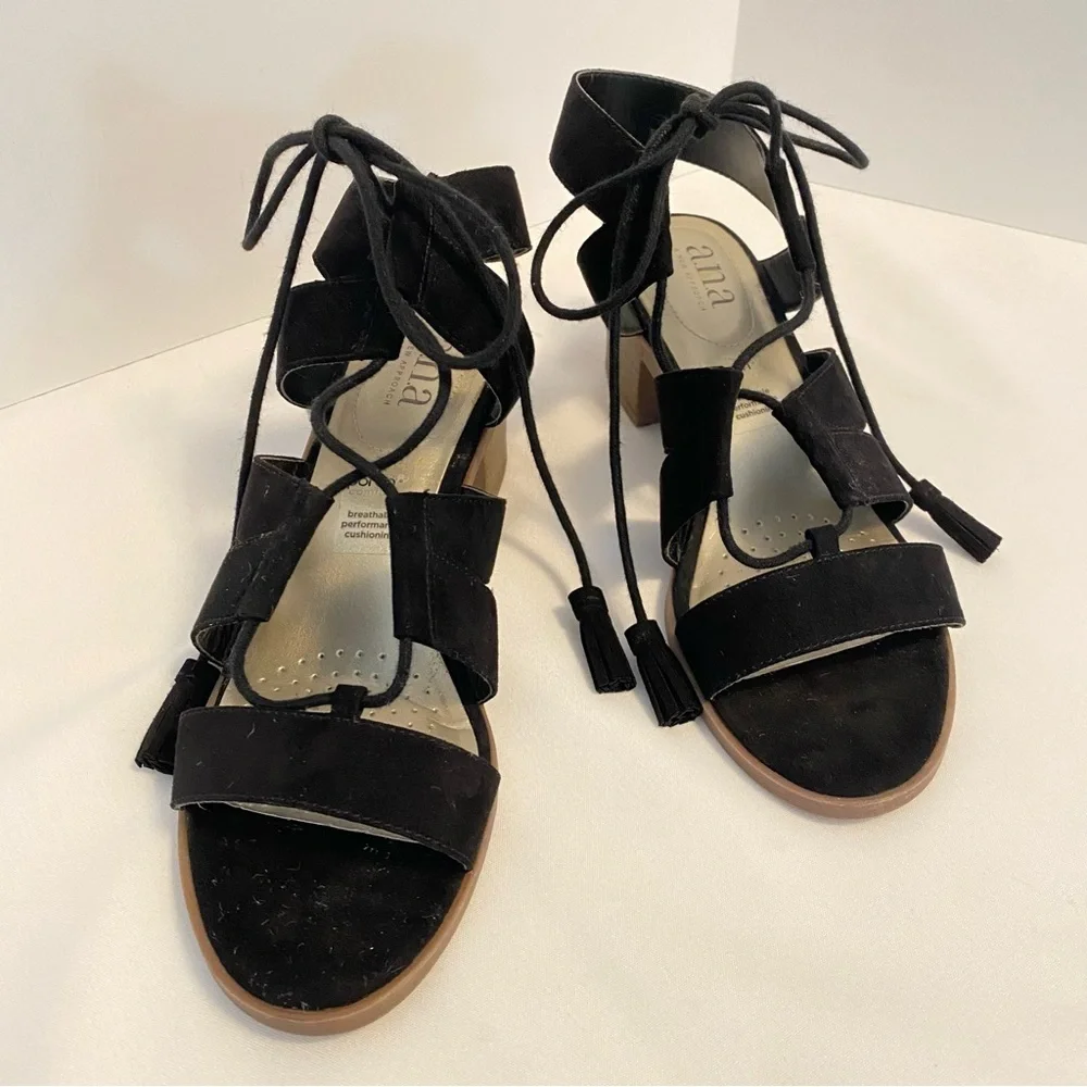 A.N.A. A New Approach Lena Faux Suede Strappy Lace-Up Sandal Shoe Size 8